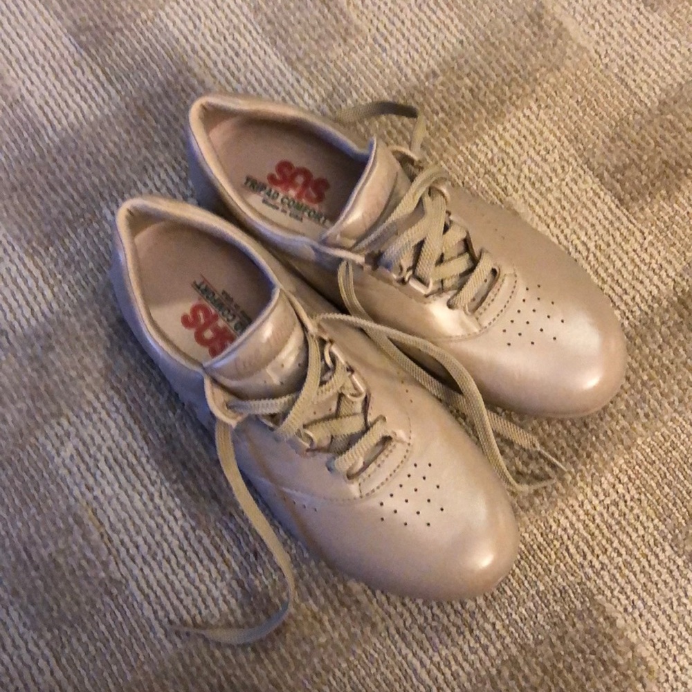 SAS Wmns Free Time.  New w/o box. Genuine Leather